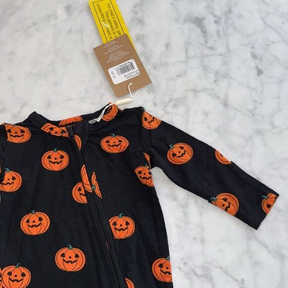 NWT ANGEL DEAR HALLOWEEN PUMPKIN FOOTIE - Picture 4 of 5